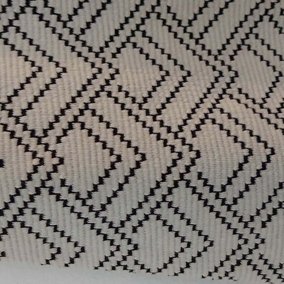 NWT Gilli Shelly Printed A Line Skirt Black and White Size Small - Picture 4 of 6